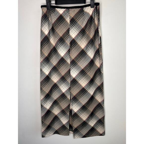 Urban Outfitters Plaid Mini Skirt - Black and Cream - Picture 8 of 10